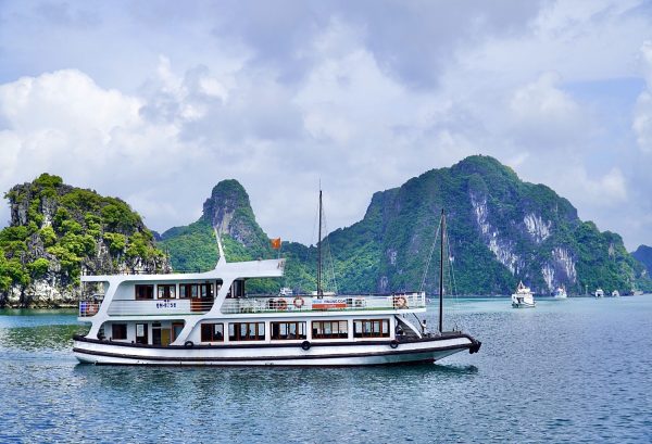 Wego 하롱 크루츠 당일 투어 (가이드-입장권-부페 중식-리무진 포함) TOUR DU THUYỀN HẠ LONG TRONG NGÀY Wego (Bao gồm HDV- ăn trưa- vé- Xe khứ hồi) - Hình ảnh 3